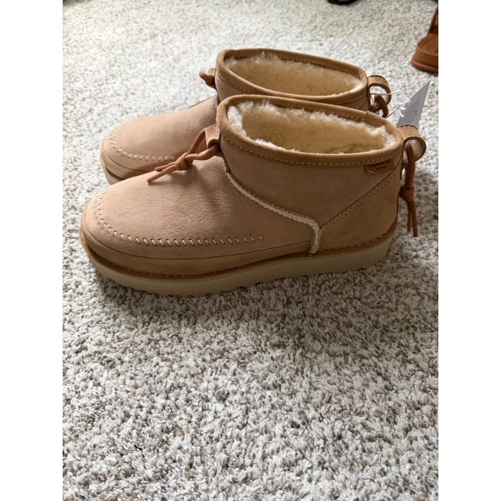 Regenerate by UGG Neumel Sand Suede Sheepskin Ankle Boots Women 8 NEW